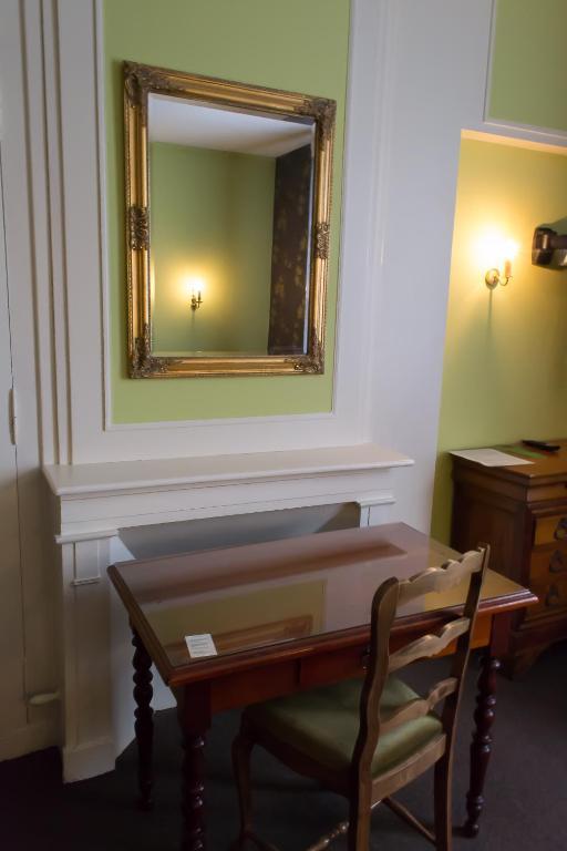 La Tete Noire Otel Montrichard Dış mekan fotoğraf