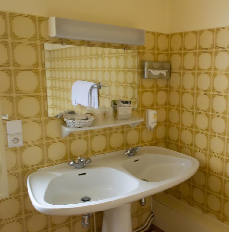 La Tete Noire Otel Montrichard Dış mekan fotoğraf